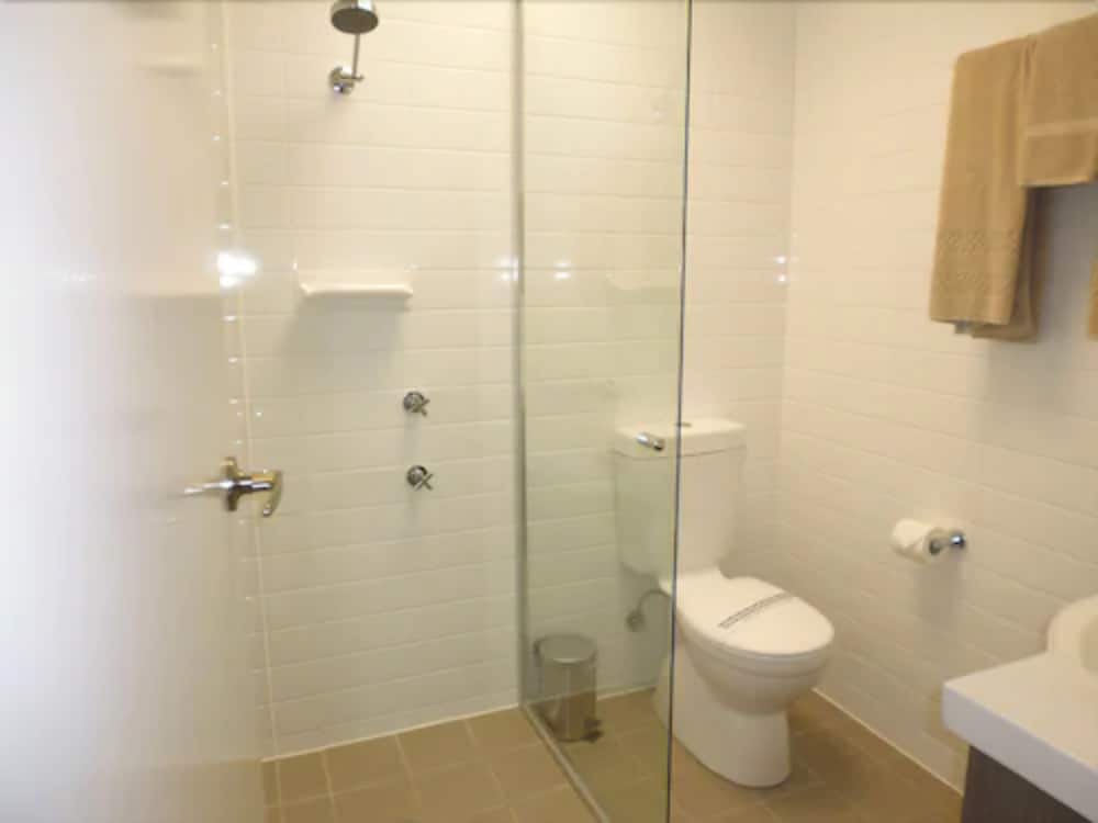 Deluxe family suite photo 3