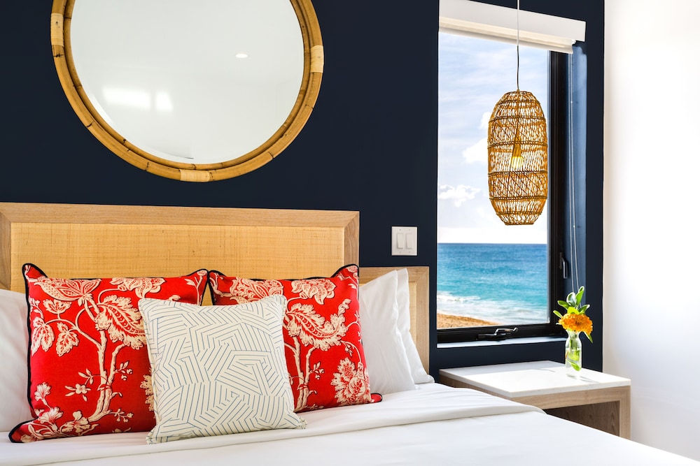 Premium Condo, 1 Bedroom, Hot Tub, Beachfront photo 2