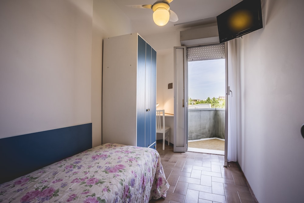 Standard Single Room, 1 Twin Bed, Courtyard View photo 3