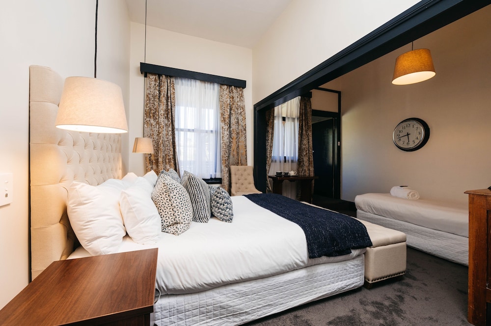 Standard Quadruple Room, Multiple Beds photo 2