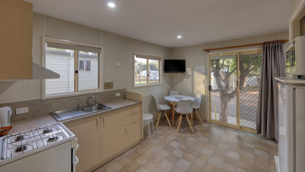 Villa photo 3
