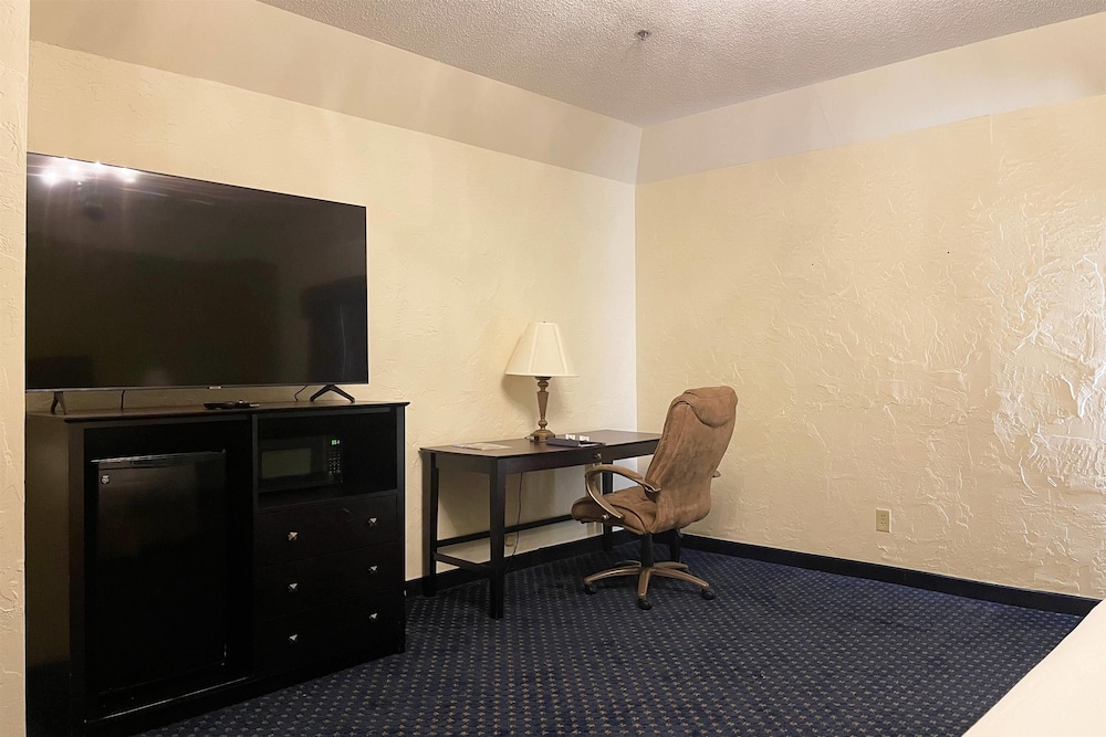 Junior Suite, 1 King Bed, Non Smoking - Photo 5