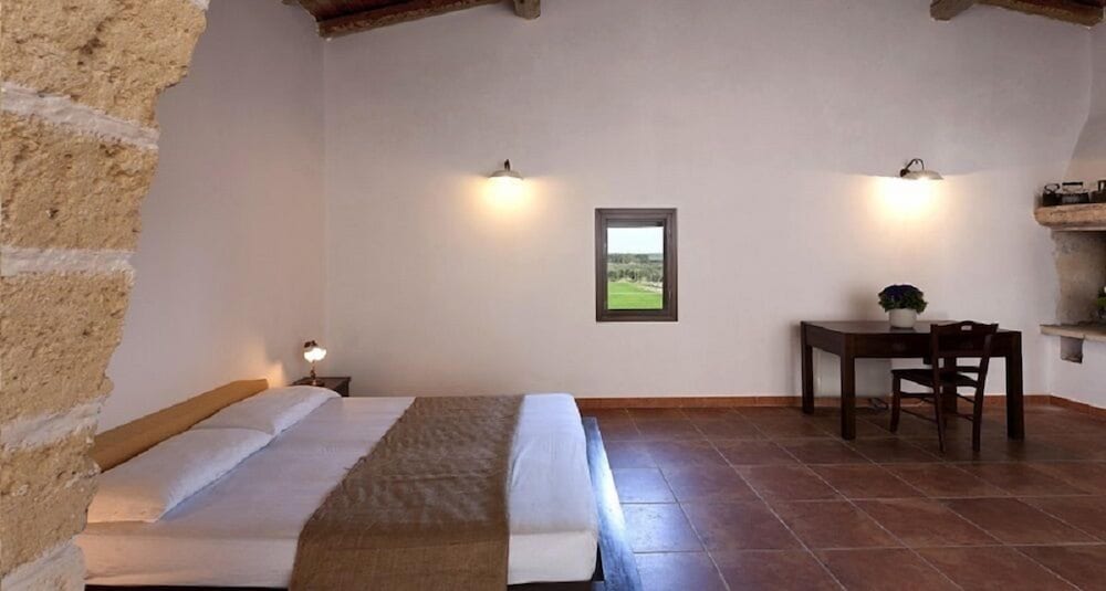 Deluxe Double Room, 1 Queen Bed with Sofa bed, Private Bathroom, Tower