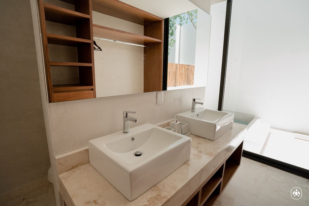 Villa photo 3