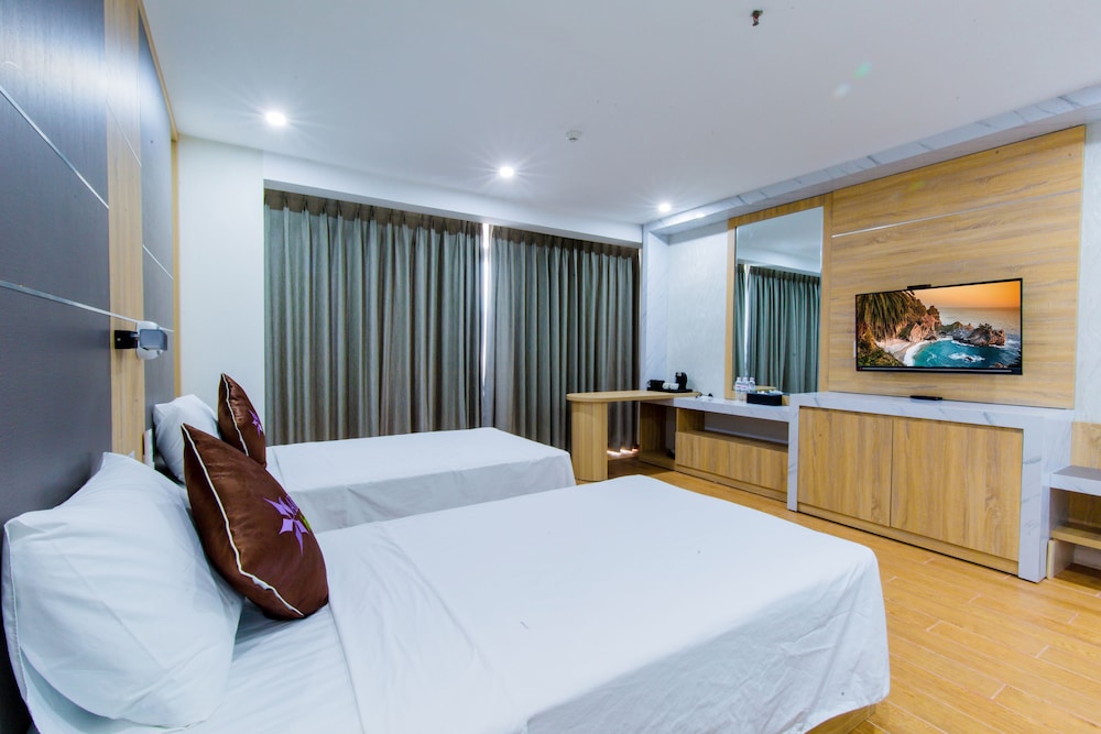 Deluxe Twin Room - Photo 1