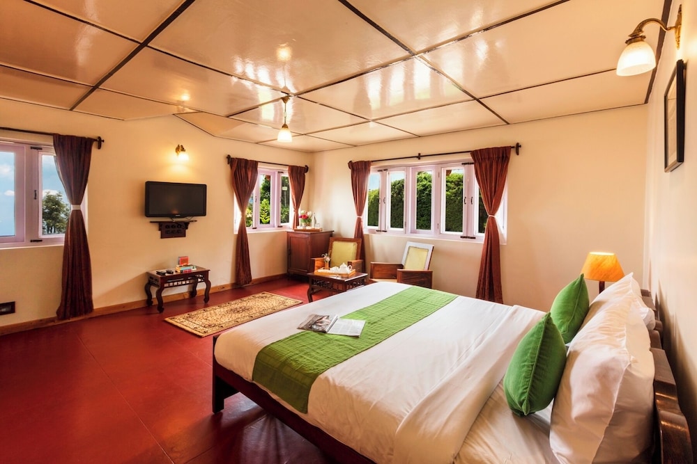 Deluxe Double Room, Hill View photo 3