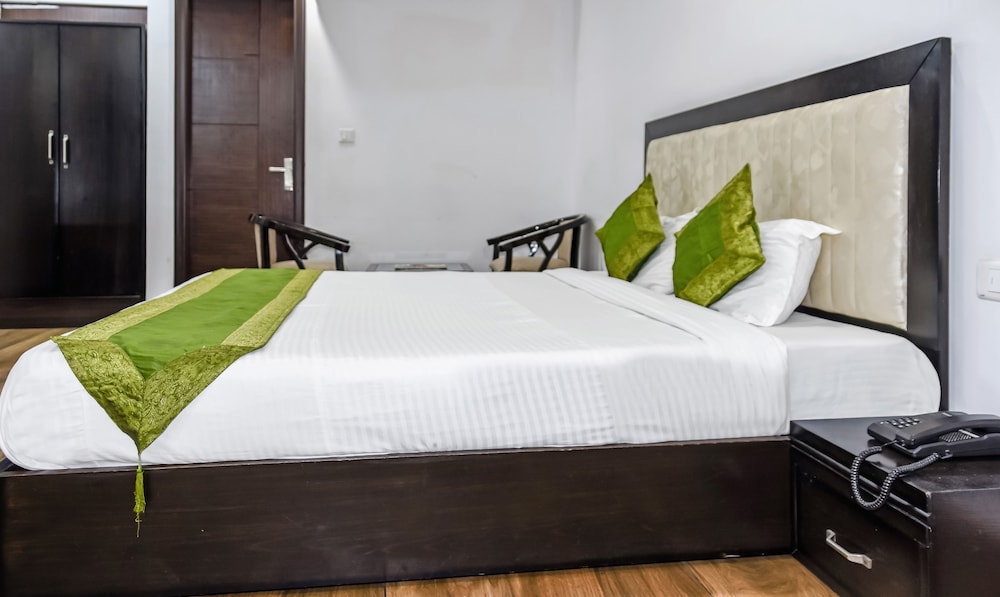 Deluxe Room - Photo 3
