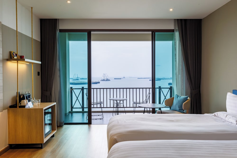 Koh Si Chang Seaview Deluxe - Two Single beds - Photo 2