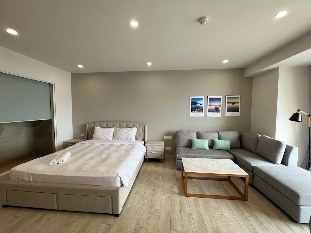 City Apartment, 1 Bedroom, Beach View, Executive Level