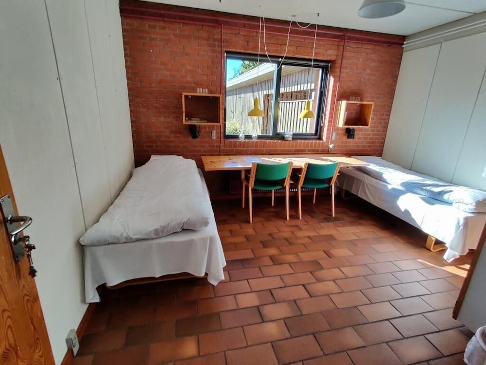 Standard Twin Room photo 2