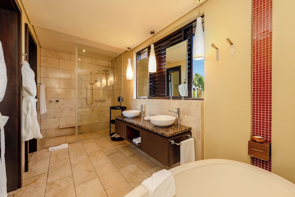 Sky Large Suite - Photo 13