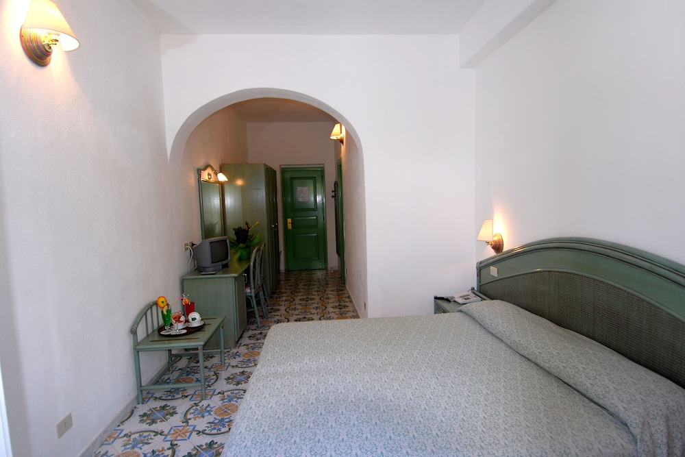 Economy Double or Twin Room (Spa Access)