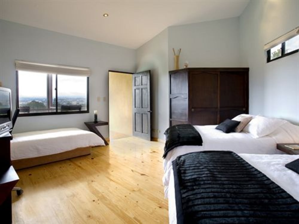 Quadruple Room, 2 Queen Beds, Kitchenette photo 2