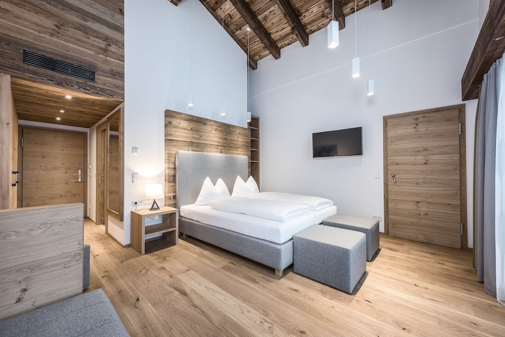 Premier Suite, 1 Bedroom, Balcony (private SPA)