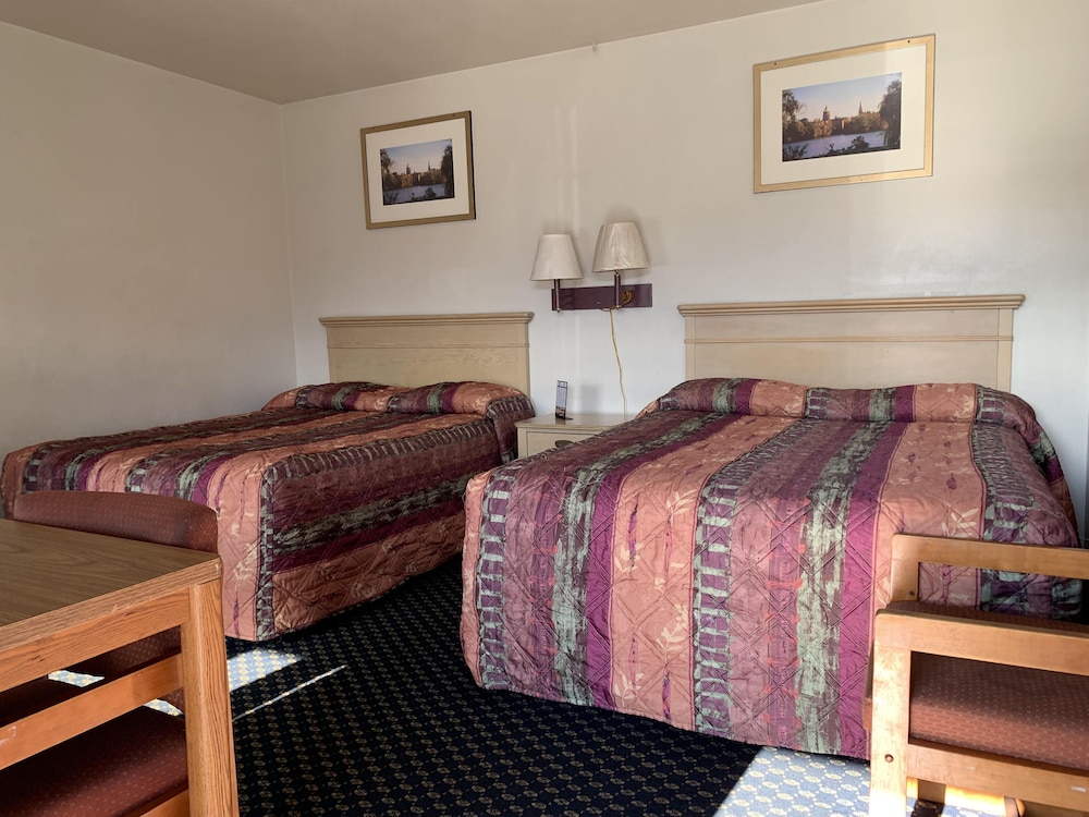 Standard Room, 2 Double Beds photo 1