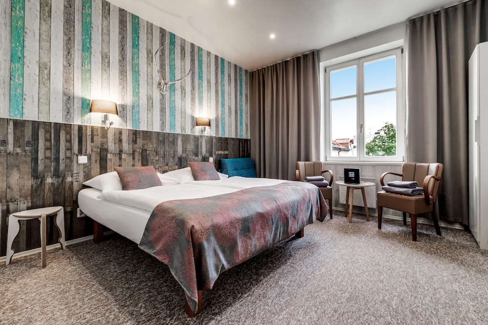 Superior Double or Twin Room - Photo 2