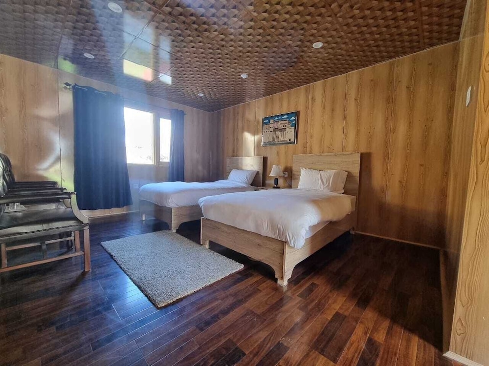Basic Twin Room photo 1