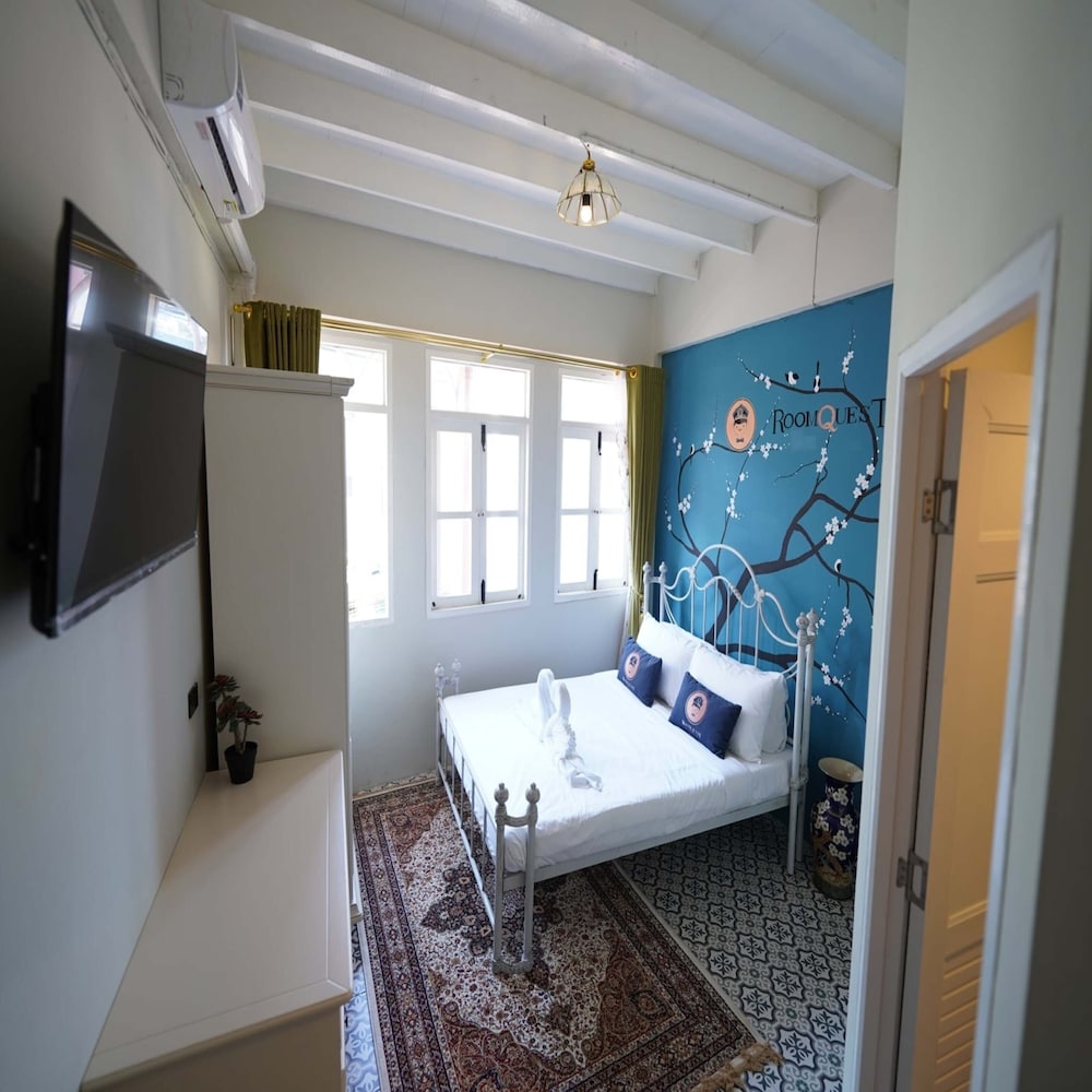 Superior Double Room, 1 Queen Bed, Non Smoking, Private Bathroom
