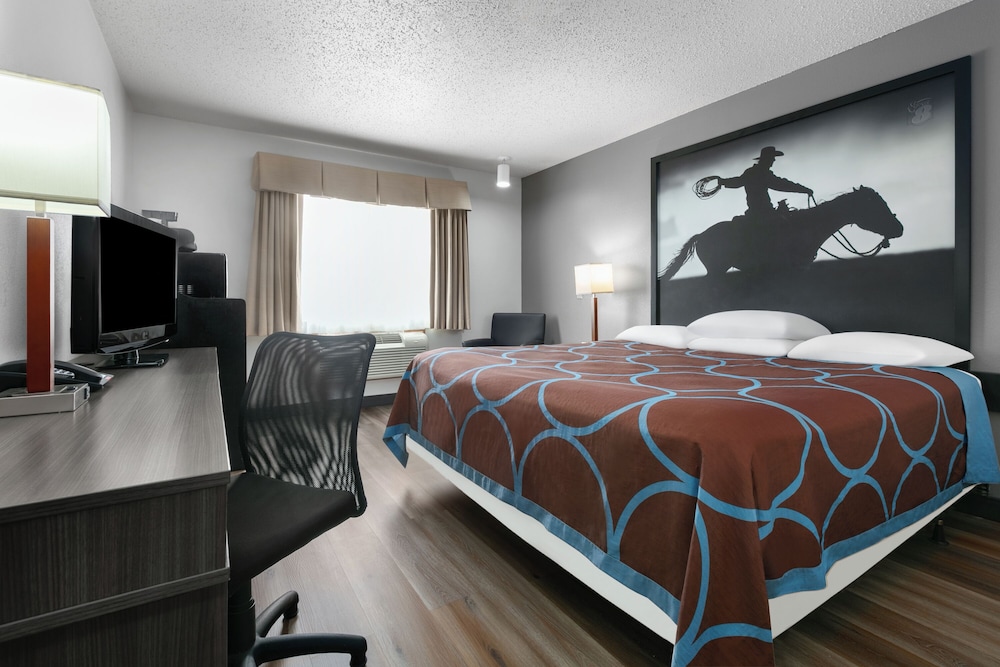 Business Room, 1 King Bed, Non Smoking - Photo 9