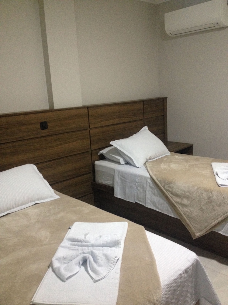 Deluxe Double Or Twin Room photo 2
