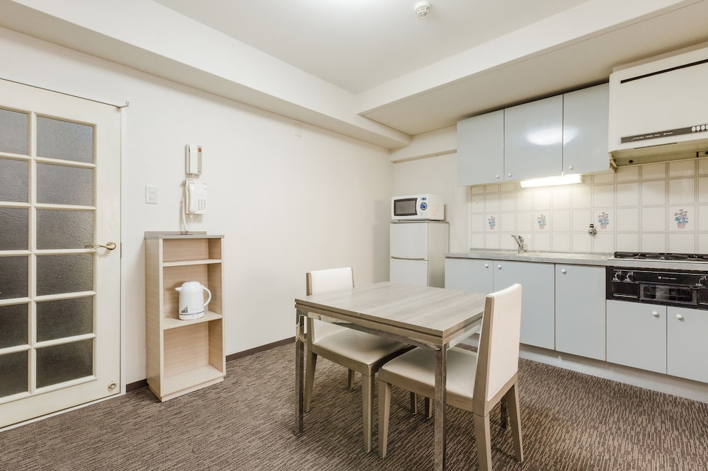 Apartment, Superior Twin, 1 Bedroom, Smoking, 38sqm (No Housekeeping)t) - Photo 3