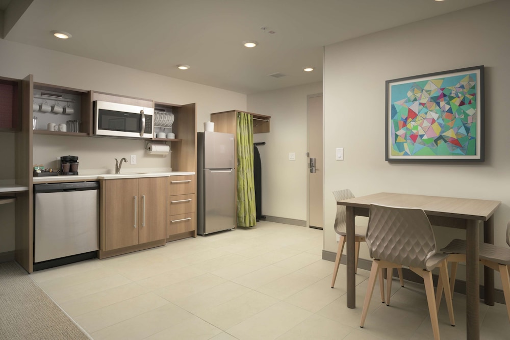 Suite, 1 Bedroom, Non Smoking - Photo 4