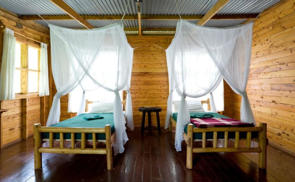 Cabin photo 2