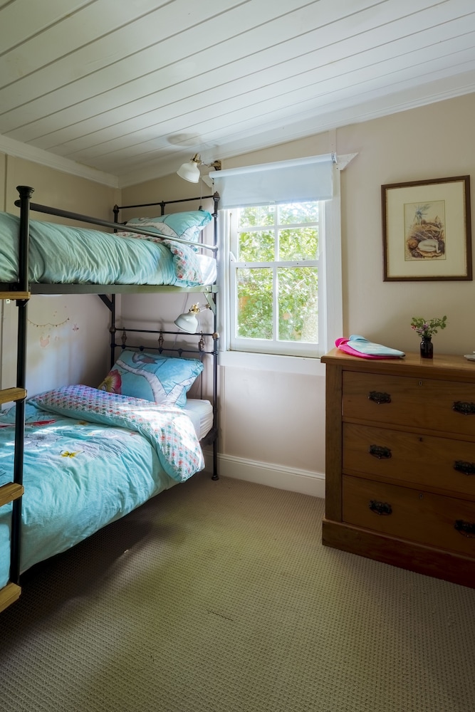 3 Bedroom Cottage photo 3
