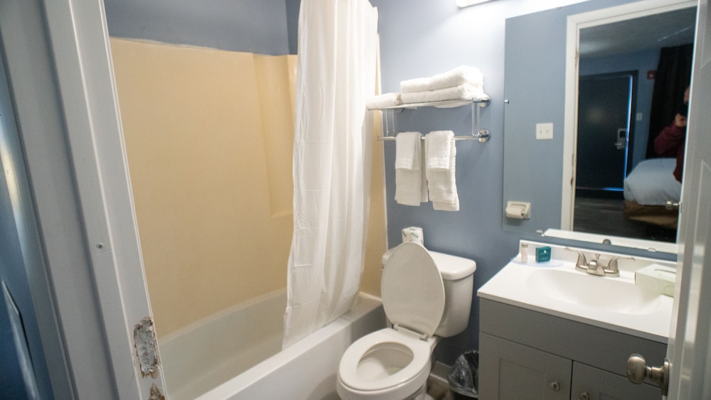 Basic Double Room photo 2