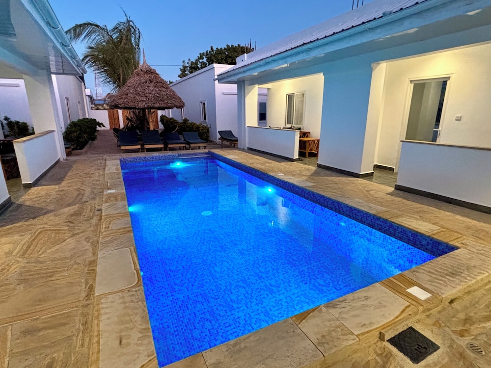 Deluxe Double or Twin Room, Balcony, Pool View