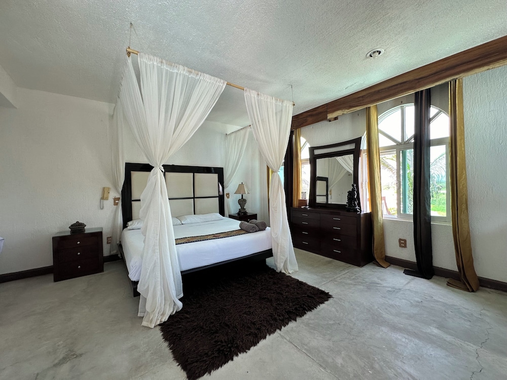 Comfort Double Room, Lagoon View photo 3