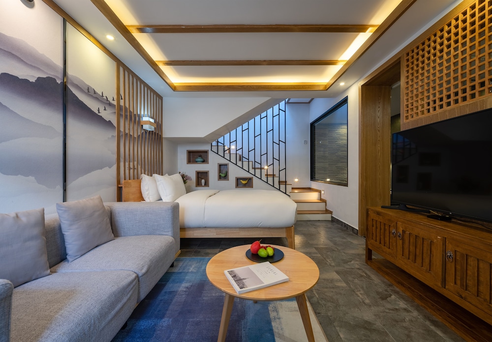 Starry Family Duplex Suite