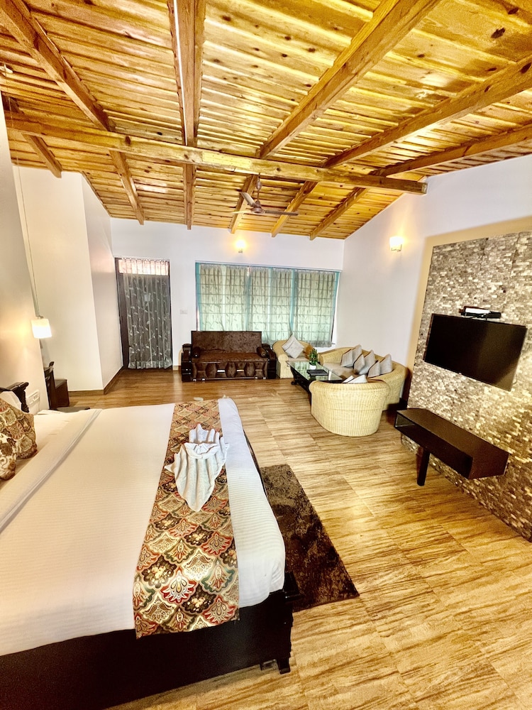 Royal Cottage photo 1