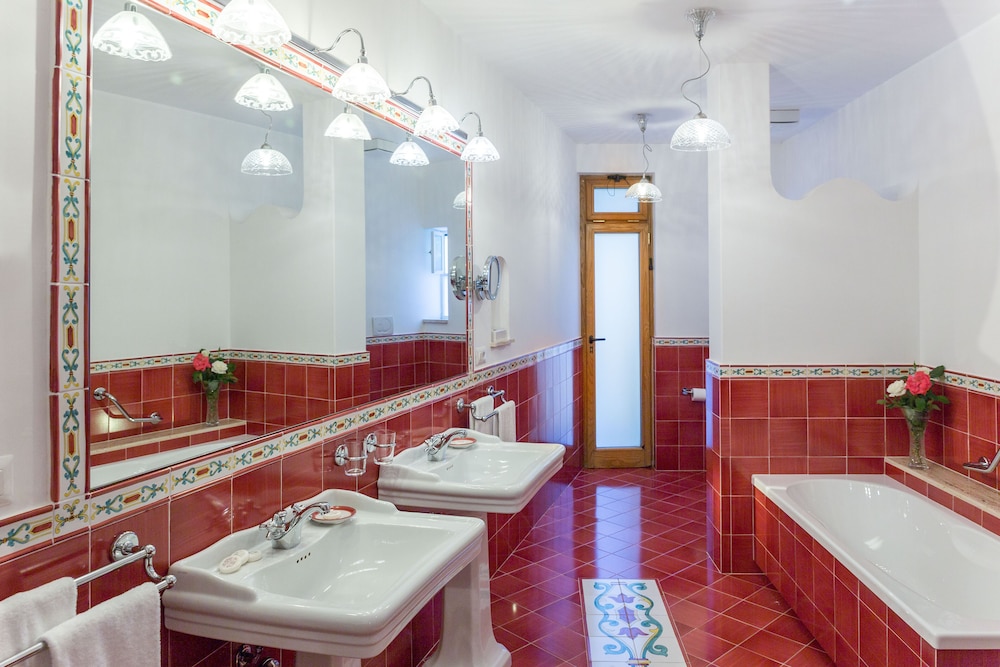 Grand Studio Suite, Terrace, Sea View - Photo 7