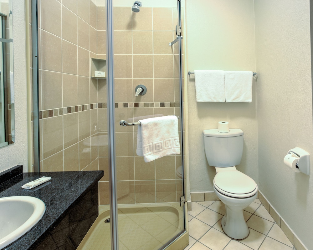 Twin Room, Non Smoking photo 3