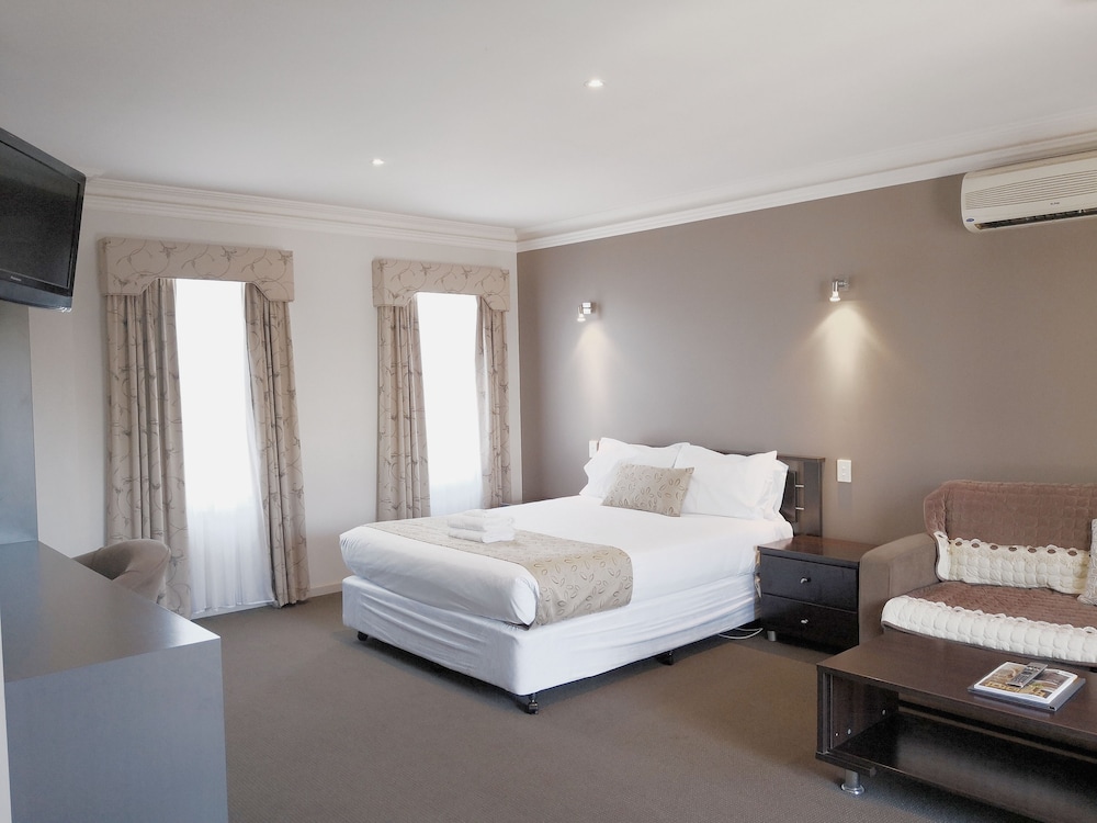 Deluxa Spa Suite photo 3