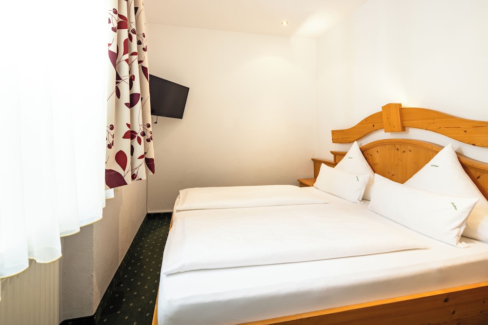 Standard Quadruple Room photo 2
