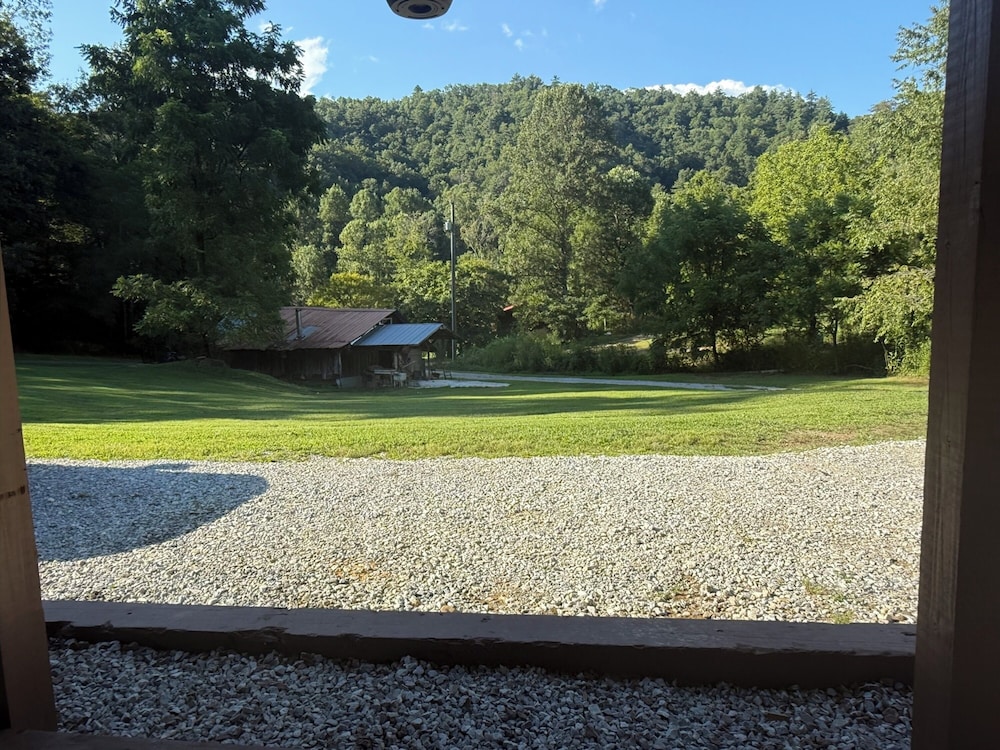 Signature Cabin, 1 King Bed with Sofa bed, Patio, Mountain View photo 3
