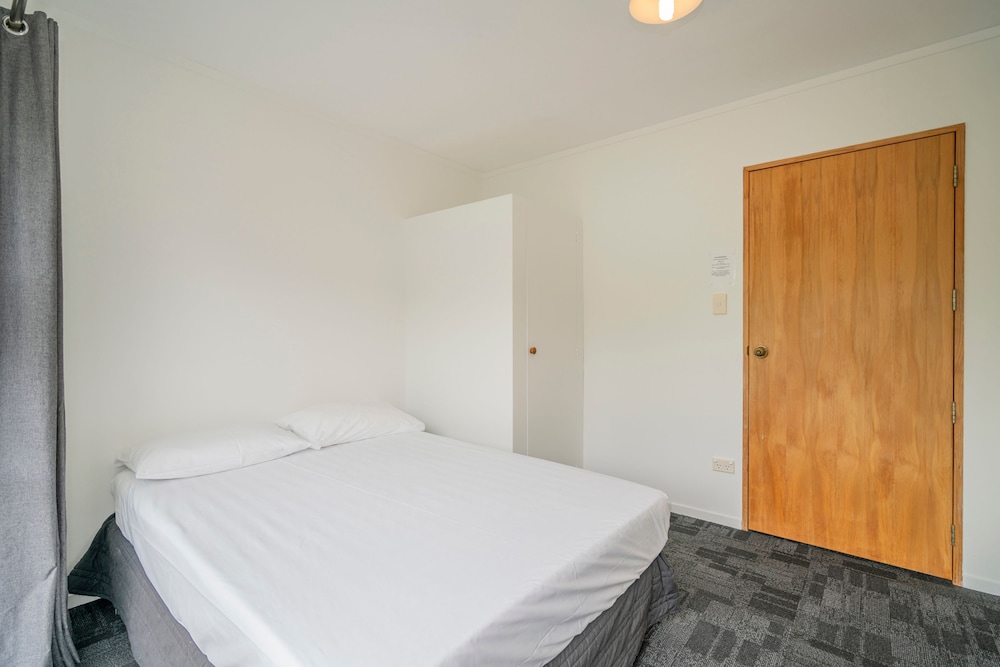 Lodge Room Double and bunks photo 3