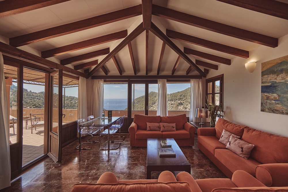 Panoramic suite, 1 bedroom, terrace, sea view Spa access not included