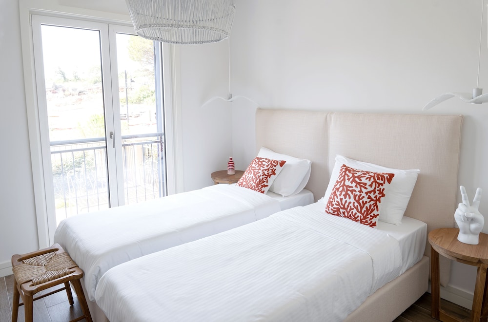 Two Bedroom Residence Centrale Twin beds photo 2