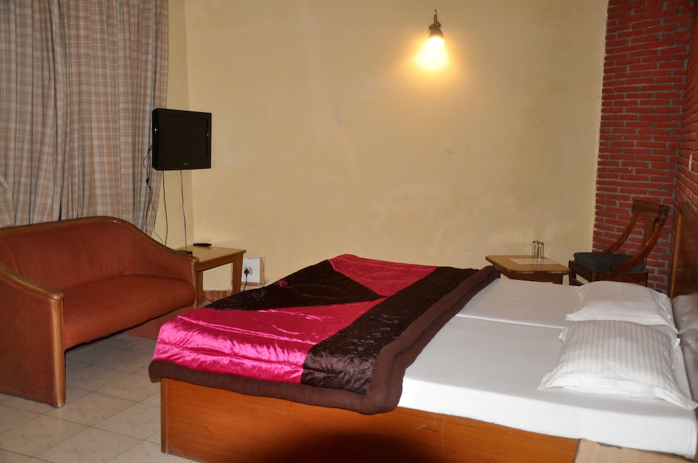 Standard Double Room Non A/C