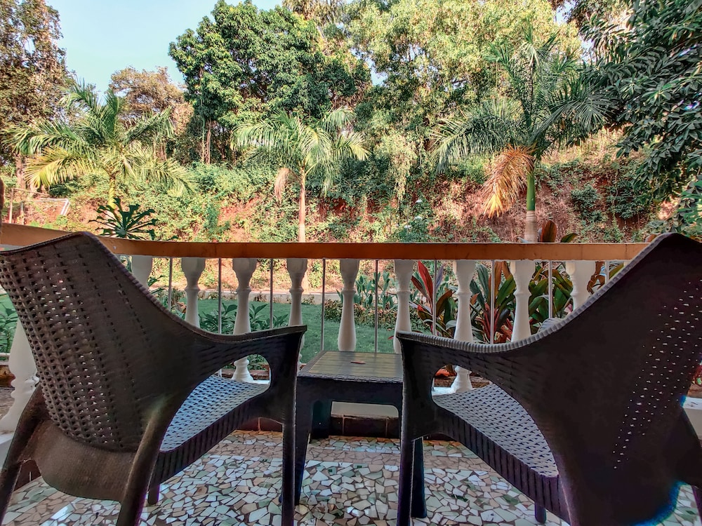 Beachfront Garden View photo 3