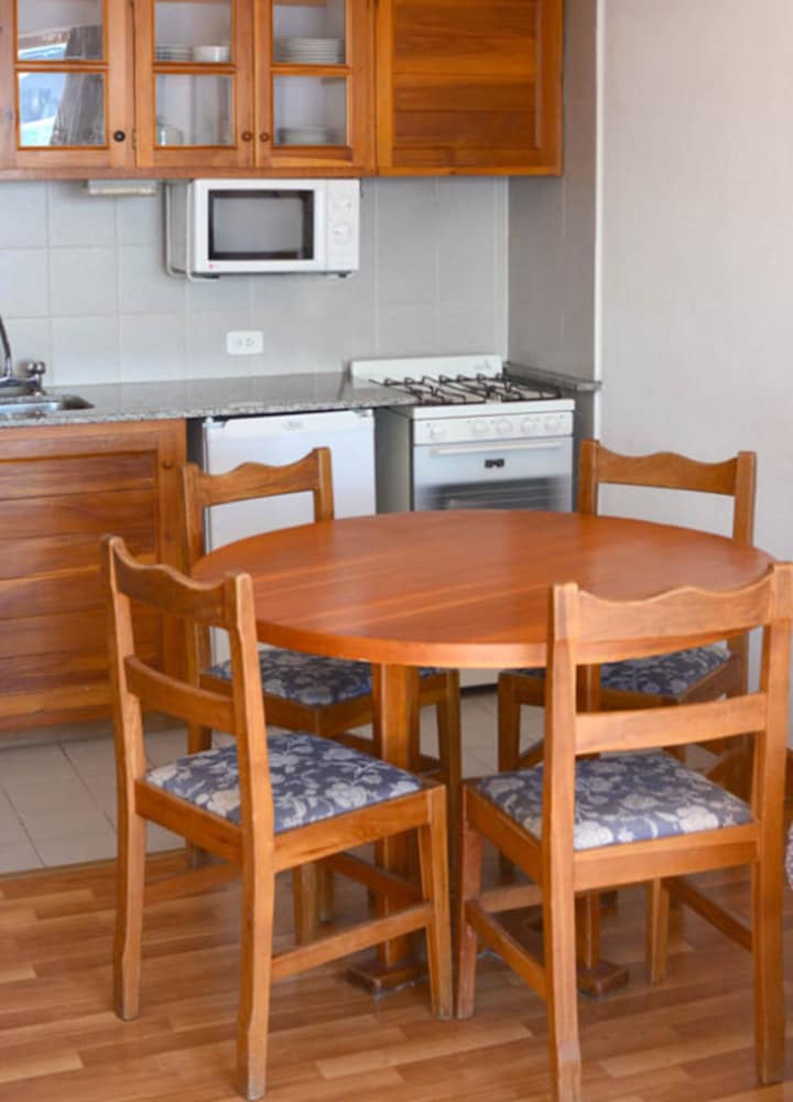 Family Apartment, 1 Bedroom, Lake View (5  people)