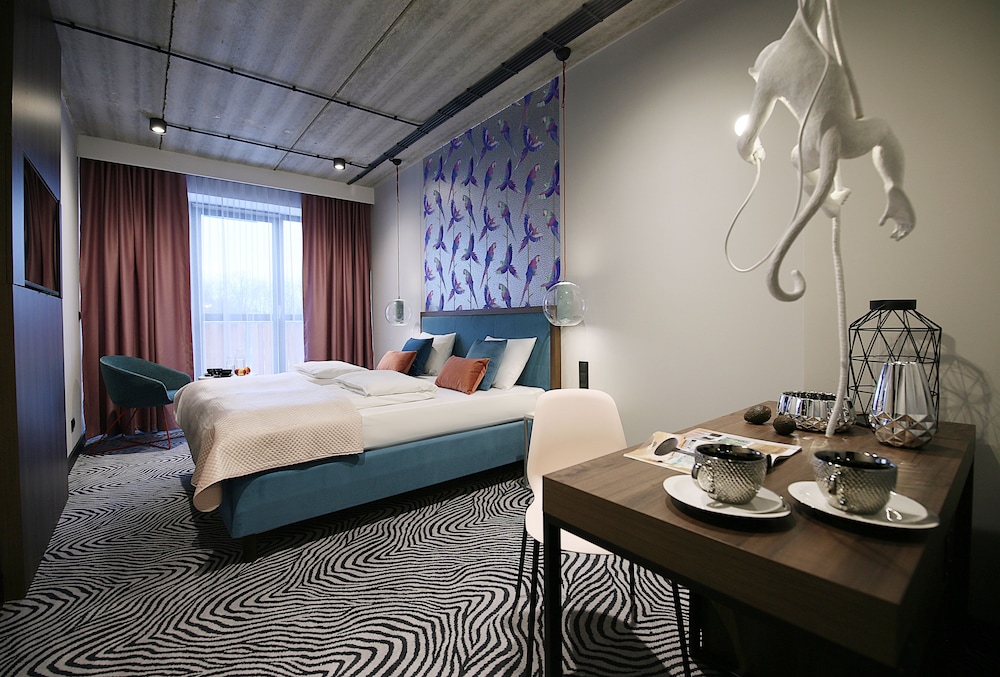 Deluxe Double Room - Photo 8
