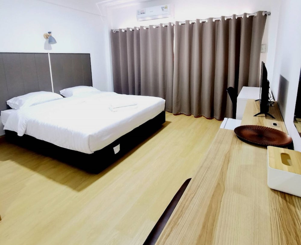 Deluxe Double or Twin Room photo 1