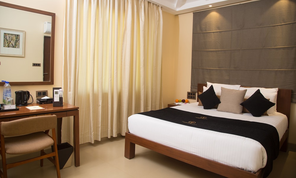 Premium Garden View King Bed - Photo 1