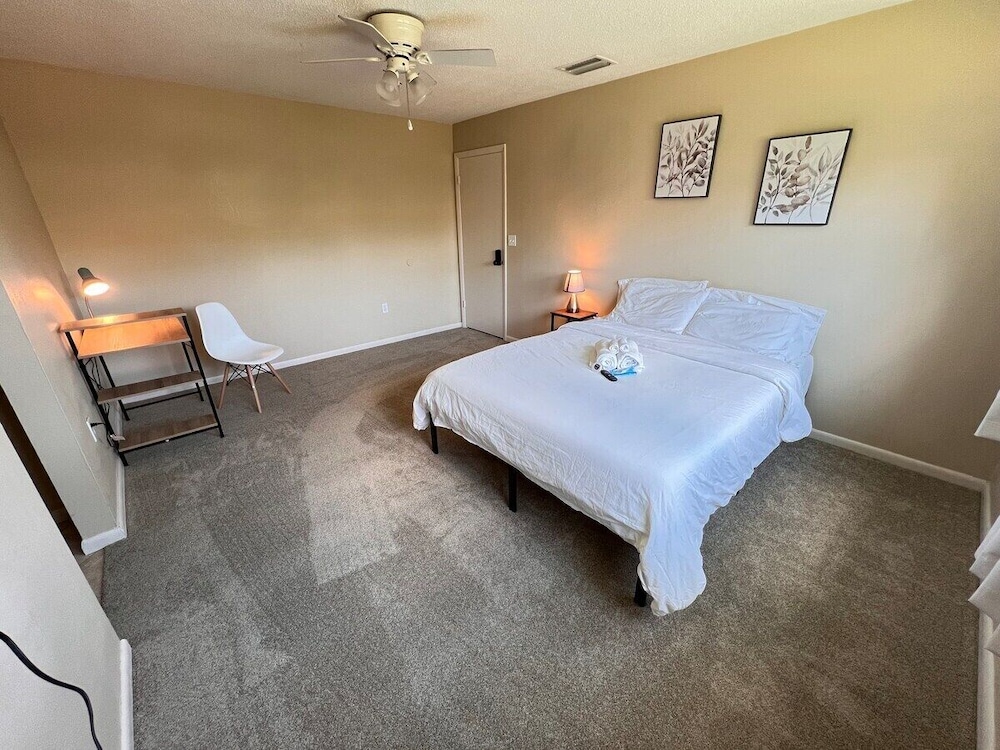 Double Room, Ensuite (Room 1)