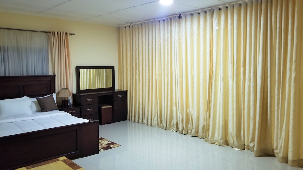 Executive Suite photo 3