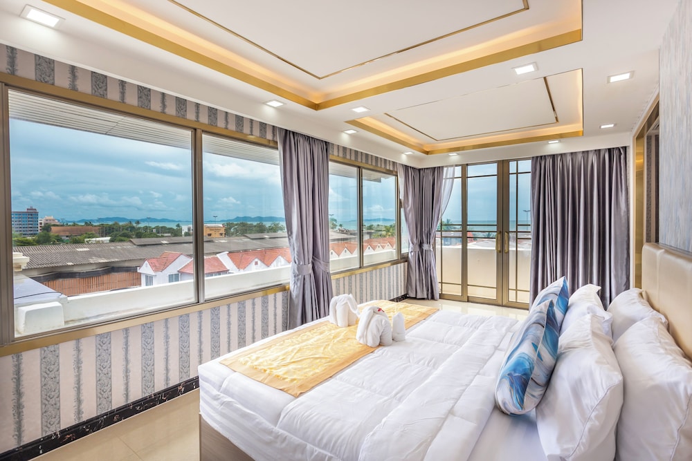 Presidential Suite, Ocean View, Corner